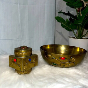 Antique Chinese Decor